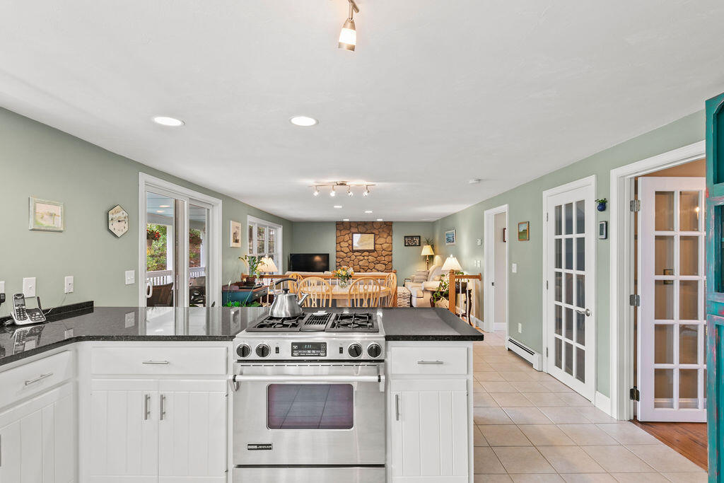 72 Dillingham Avenue Sandwich, MA 02563 - Photo 15 of 46 IMG_5765