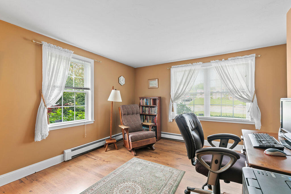 72 Dillingham Avenue Sandwich, MA 02563 - Photo 20 of 46 IMG_5690