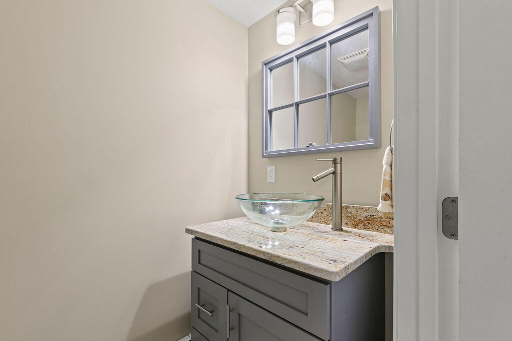 72 Dillingham Avenue Sandwich, MA 02563 - Photo 21 of 46 IMG_5710