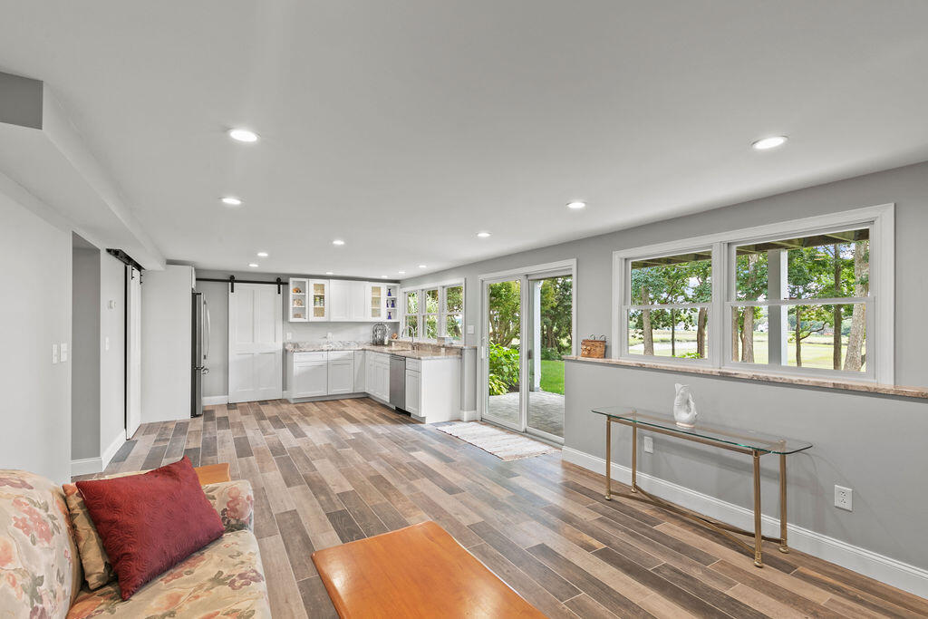 72 Dillingham Avenue Sandwich, MA 02563 - Photo 33 of 46 IMG_5960