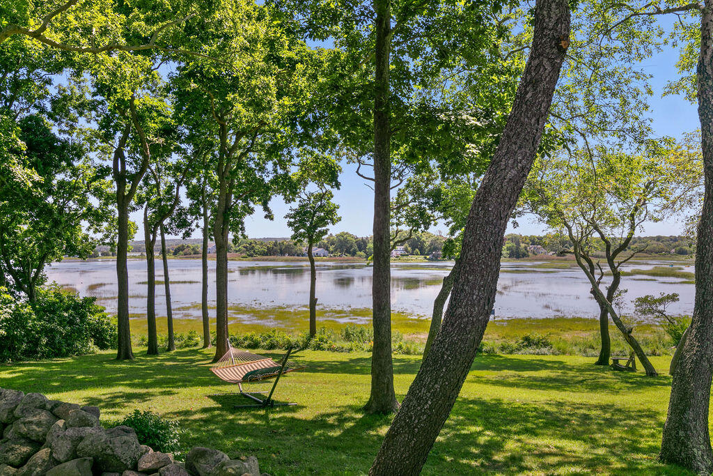 72 Dillingham Avenue Sandwich, MA 02563 - Photo 6 of 46 IMG_3346