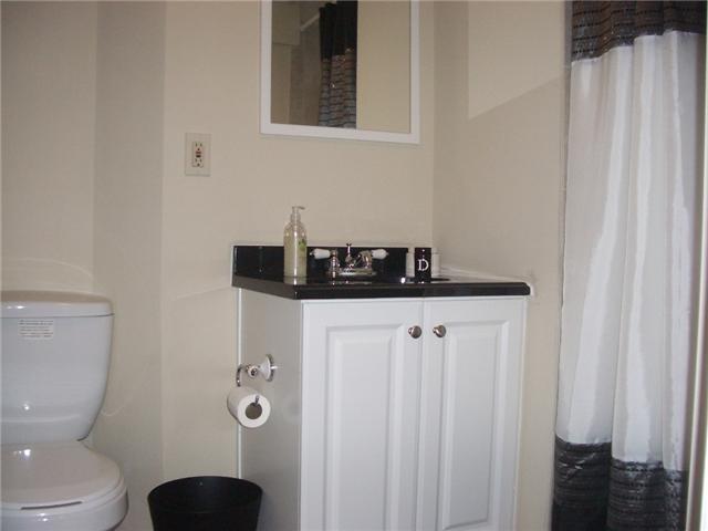 2414 Bristol Road Columbus, OH 43221 - Photo 12 of 18