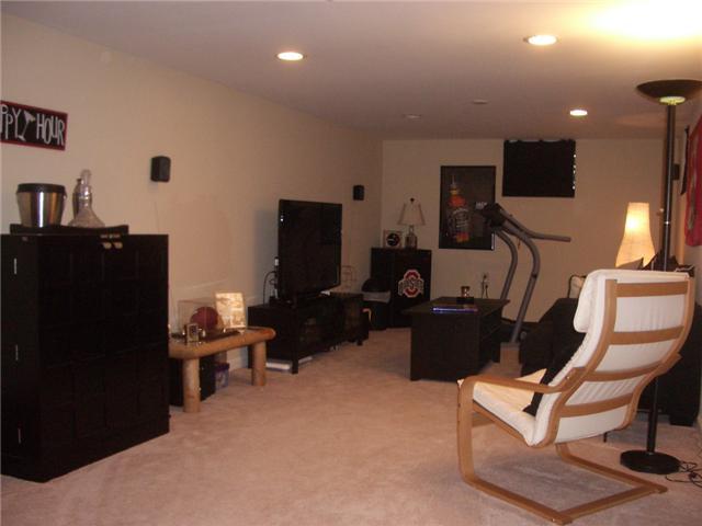 2414 Bristol Road Columbus, OH 43221 - Photo 9 of 18