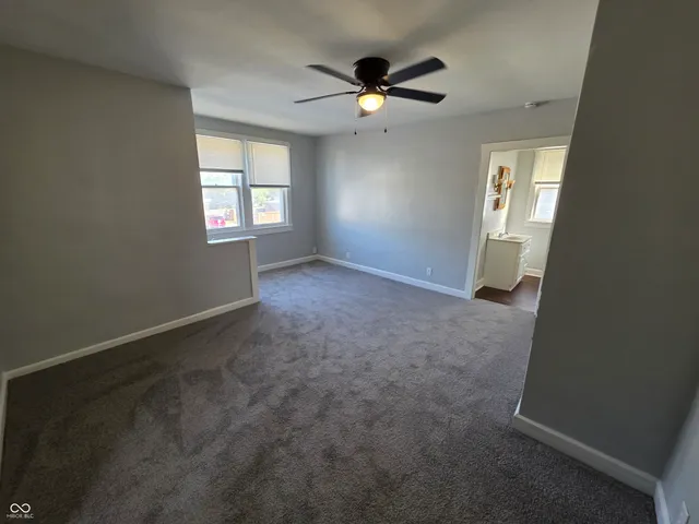 $599 | 2 East Washington Street, Indianapolis, IN 46204