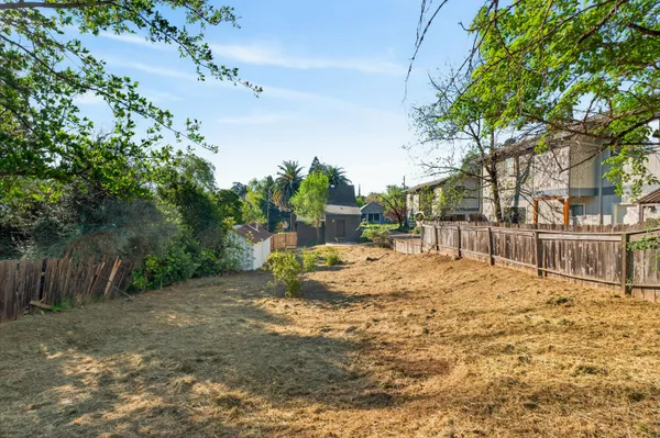 $389,000 | 2036 Placer Street, Redding, CA 96001