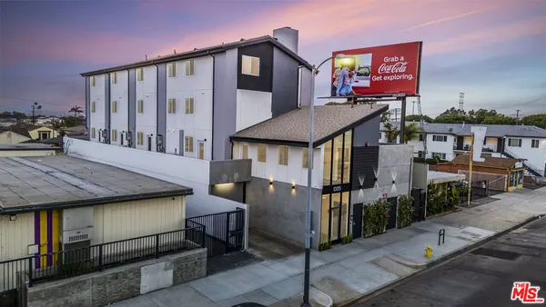 $3,000 | 10035 South Western Avenue, Unit 7, Los Angeles, CA 90047