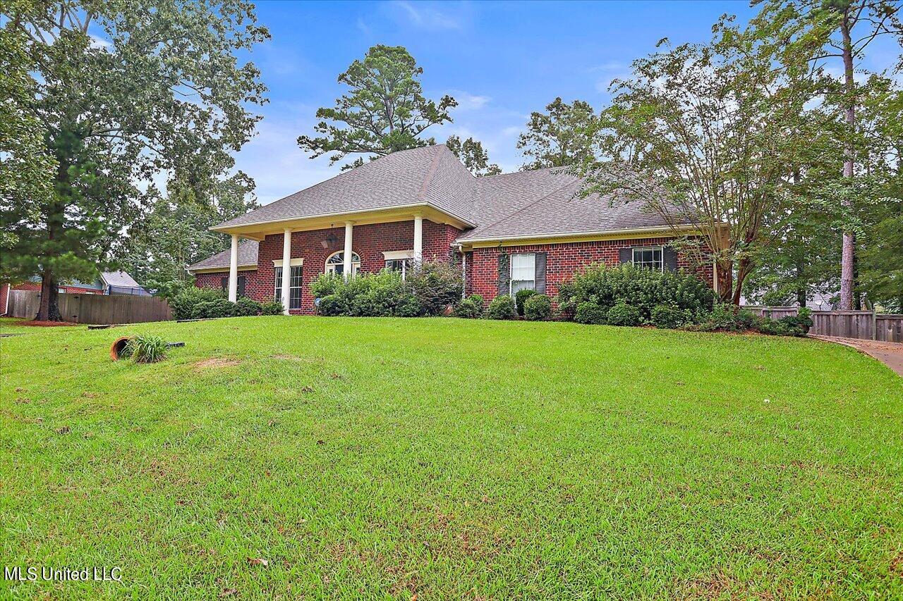 103 Winchester Lane Brandon, MS 39042 - Photo 3 of 52 03-103 Winchester Lane