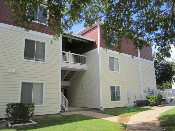 $455 | 517 Southwest Parkway, Unit 203, College Station, TX 77840