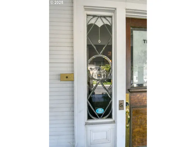 a view of a back yard of the house