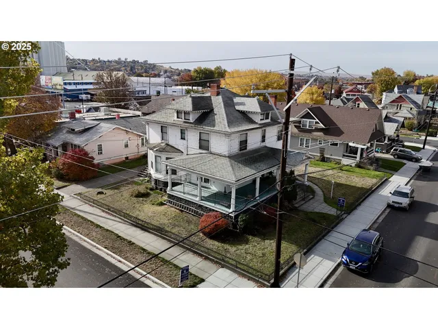 $475,000 | 714 Southeast Byers Avenue, Pendleton, OR 97801