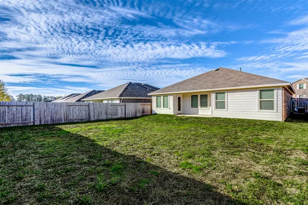 $1,950 | 40454 Red Poppy Lane, Magnolia, TX 77354