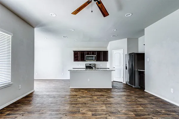 $1,950 | 40454 Red Poppy Lane, Magnolia, TX 77354