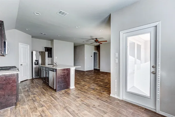 $1,950 | 40454 Red Poppy Lane, Magnolia, TX 77354