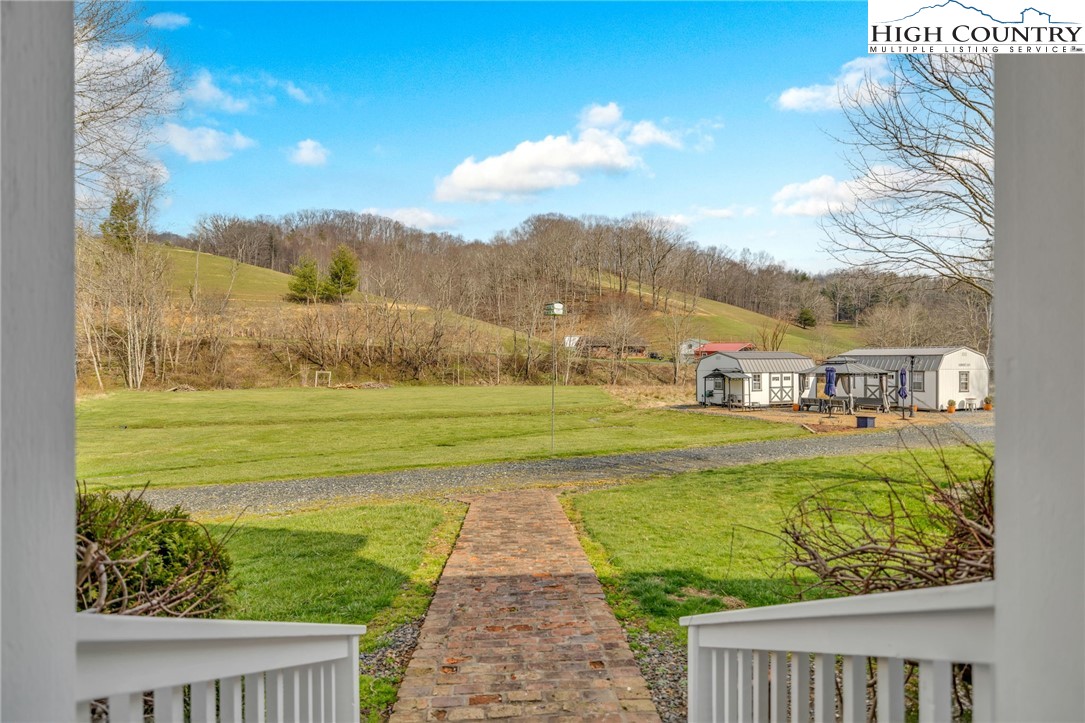 369 Spencer Branch Road Lansing, NC 28643 - Photo 11 of 50