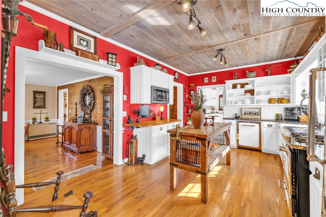 369 Spencer Branch Road Lansing, NC 28643 - Photo 19 of 50