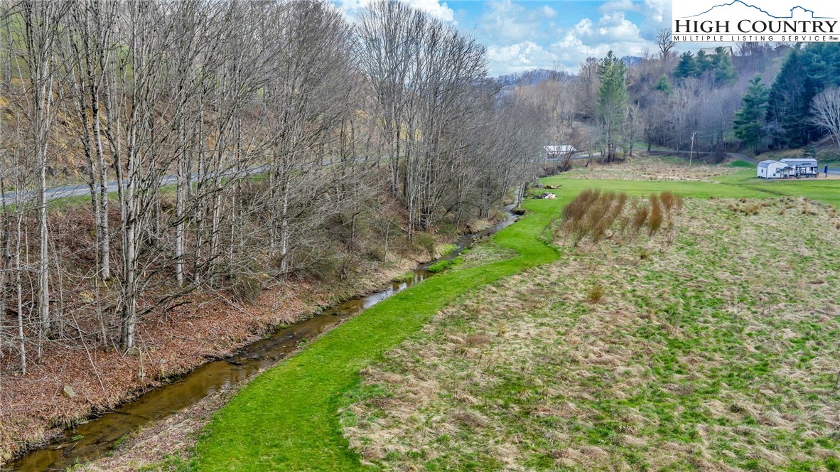 369 Spencer Branch Road Lansing, NC 28643 - Photo 7 of 50