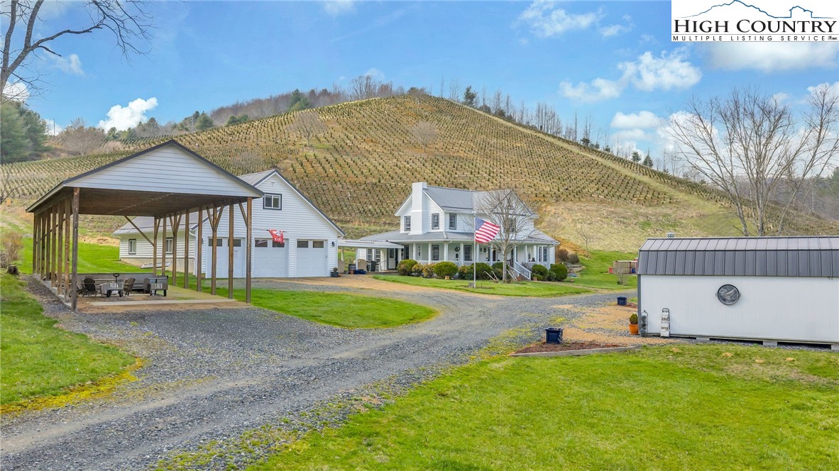 369 Spencer Branch Road Lansing, NC 28643 - Photo 9 of 50