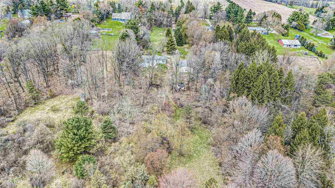1850 McKail Road Leonard, MI 48367 - Photo 9 of 34