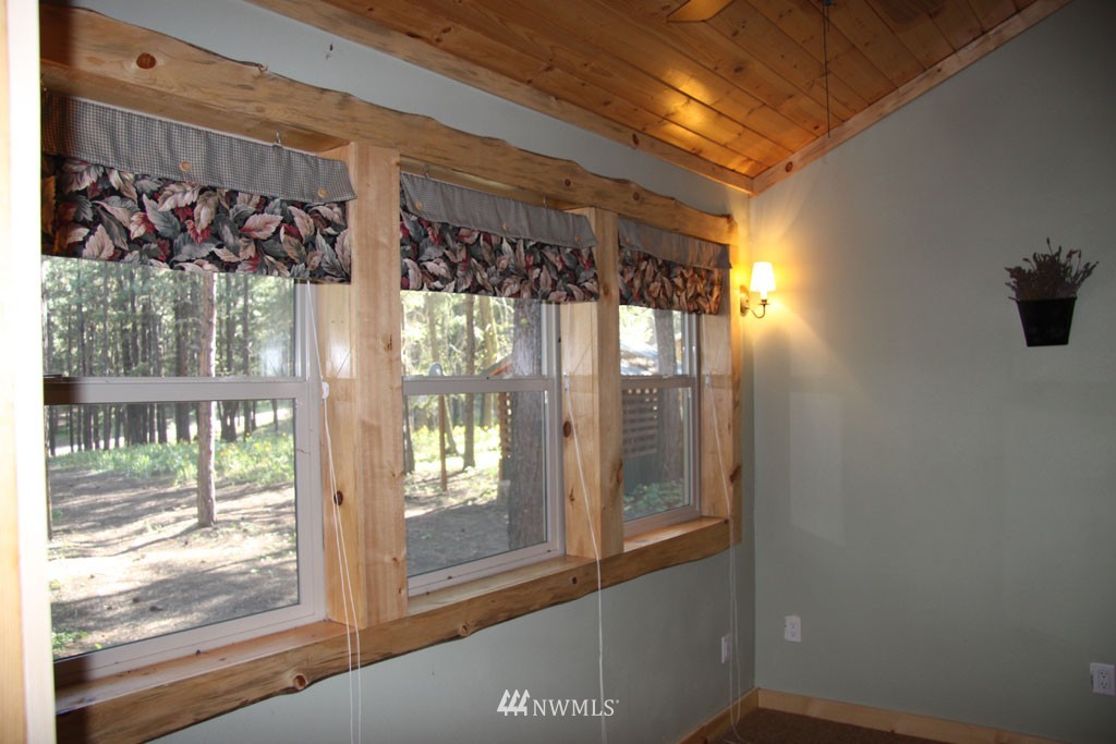 20 South Airstrip Road Twisp, WA 98856 - Photo 13 of 17 Gallery Image 13