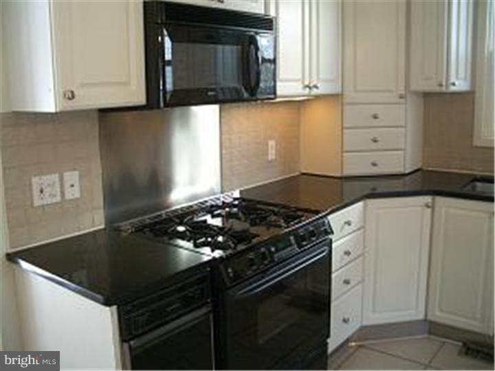 70 Newtown Road Warminster, PA 18974 - Photo 4 of 21 Kitchen