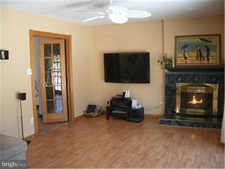 70 Newtown Road Warminster, PA 18974 - Photo 9 of 21 Family Room
