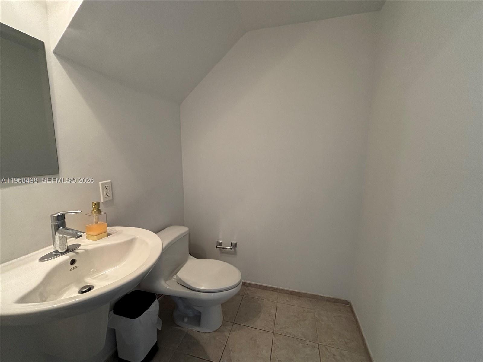 60 Southwest 13th Street, Unit 1415 Miami, FL 33130 - Photo 15 of 23