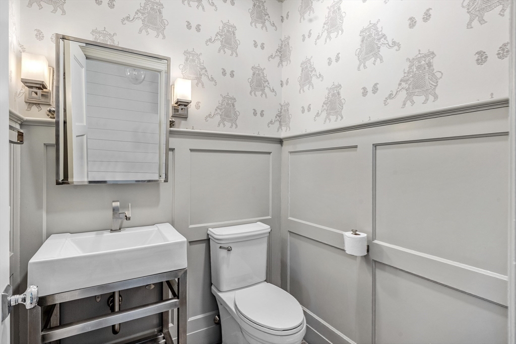 17 Mohawk Way Cohasset, MA 02025 - Photo 12 of 33