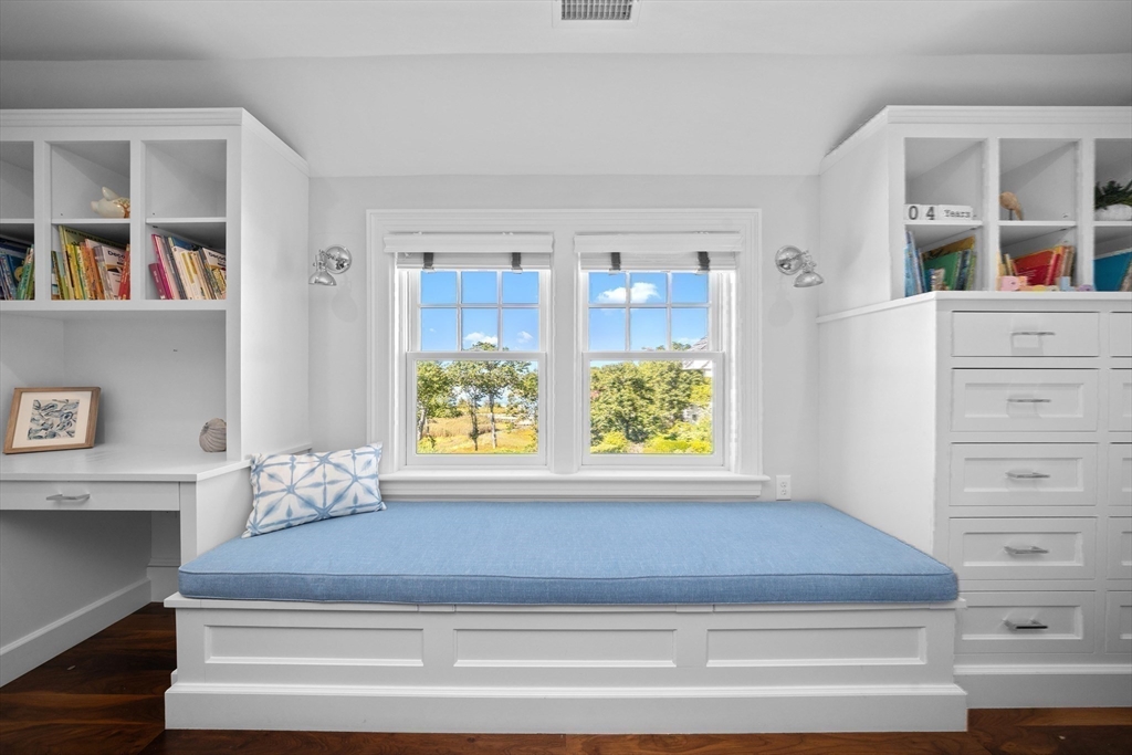 17 Mohawk Way Cohasset, MA 02025 - Photo 17 of 33 a bathroom with a bathtub and a window