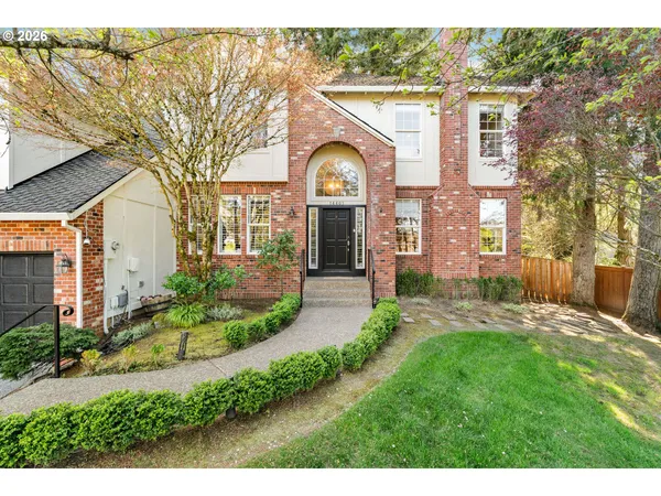 $1,250,000 | 14401 Southeast Summit Court, Clackamas, OR 97015