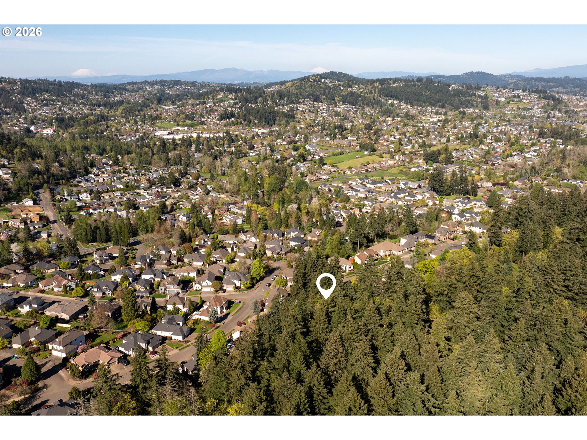 14401 Southeast Summit Court Clackamas, OR 97015 - Photo 47 of 47 a view of city and mountain