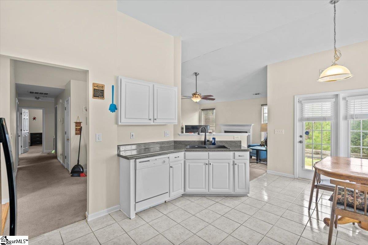 349 Hamilton Parkway Easley, SC 29642 - Photo 8 of 32