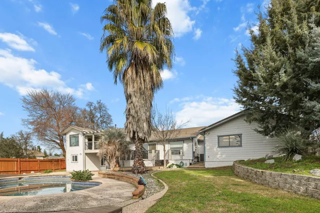 $599,900 | 3041 Panorama Drive, Redding, CA 96003