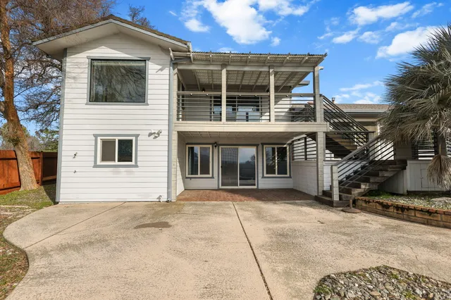 $599,900 | 3041 Panorama Drive, Redding, CA 96003