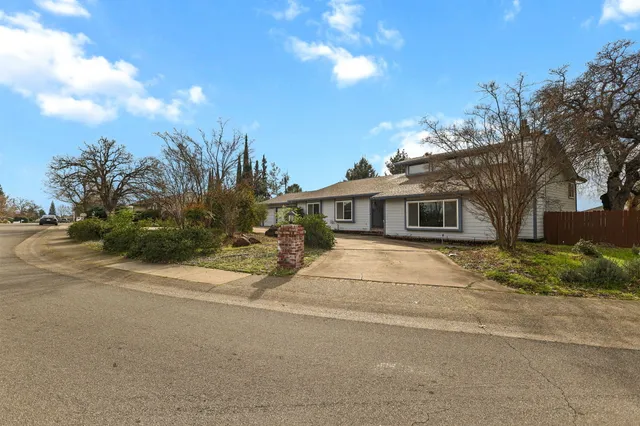 $599,900 | 3041 Panorama Drive, Redding, CA 96003