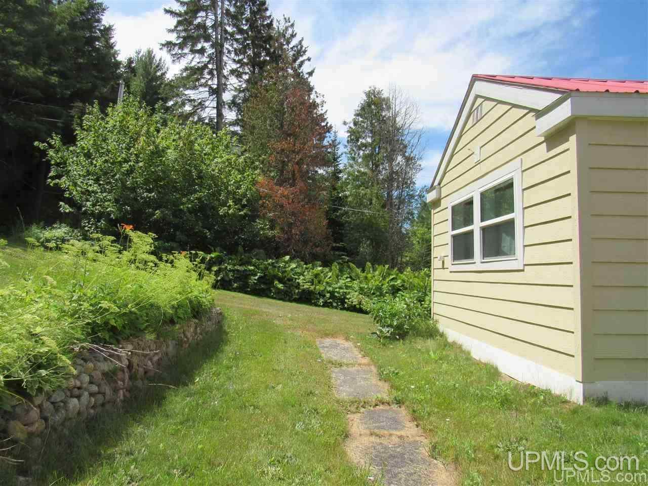 15546-15537 Pequaming Road Lanse, MI 49946 - Photo 12 of 44 Gallery Image 12