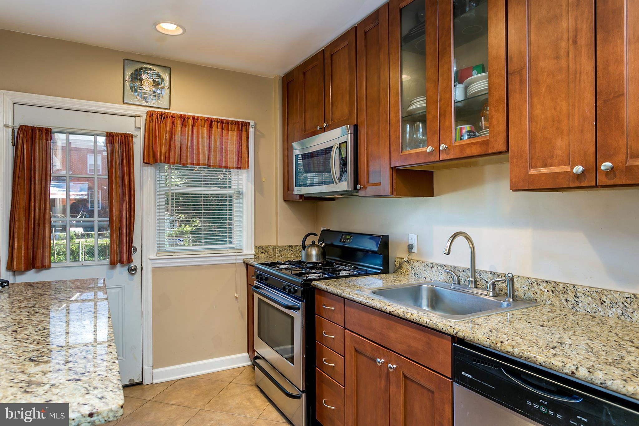 1520 Oakridge Road Baltimore, MD 21218 - Photo 6 of 15 Kitchen