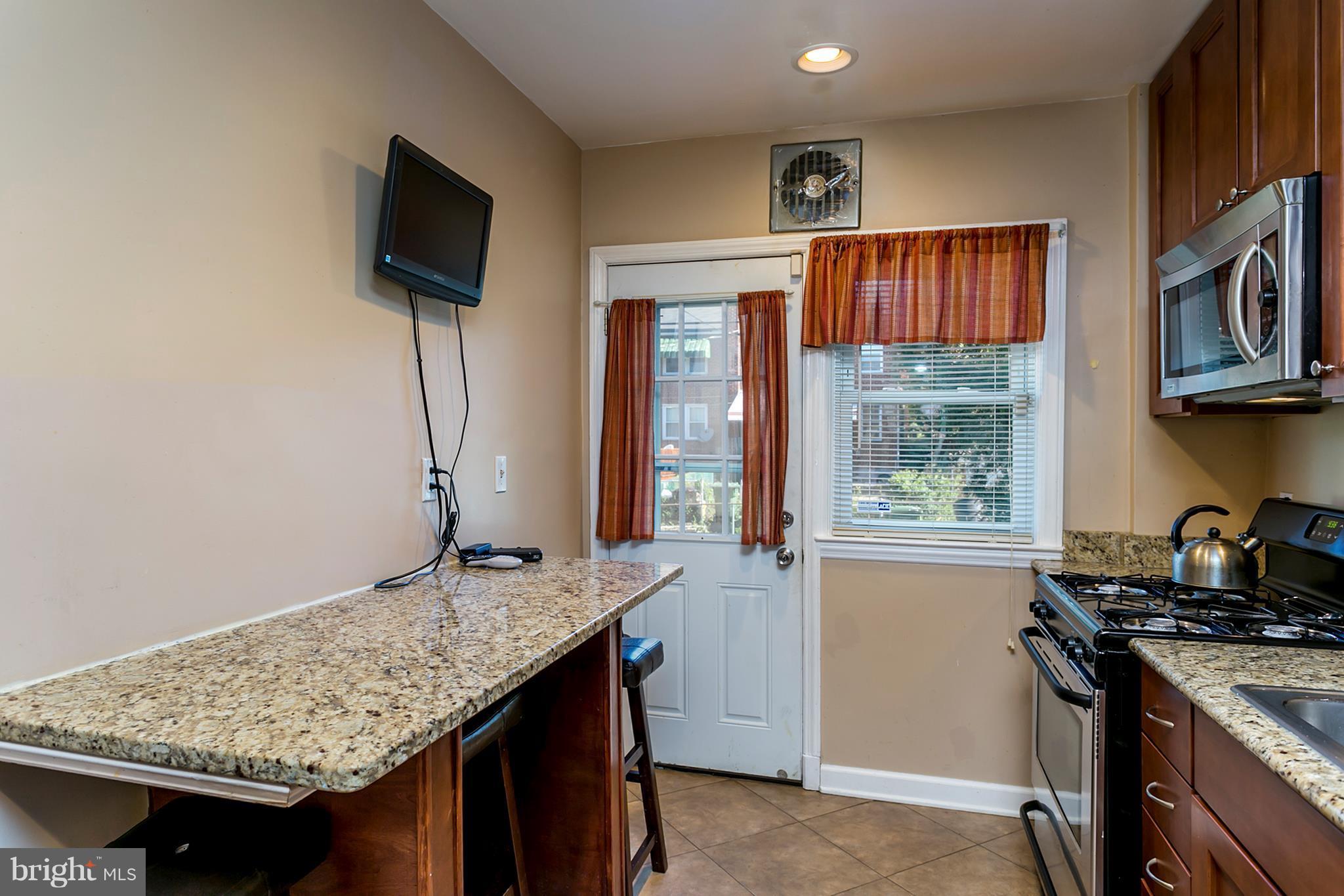 1520 Oakridge Road Baltimore, MD 21218 - Photo 7 of 15 Kitchen