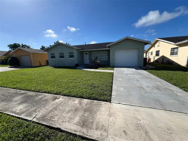 $3,900 | 9302 Southwest 1st Place, Boca Raton, FL 33428