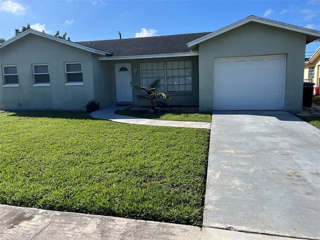 $3,900 | 9302 Southwest 1st Place, Boca Raton, FL 33428