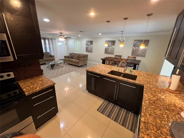 $3,900 | 9302 Southwest 1st Place, Boca Raton, FL 33428