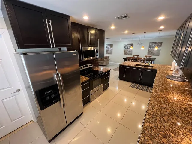 $3,900 | 9302 Southwest 1st Place, Boca Raton, FL 33428