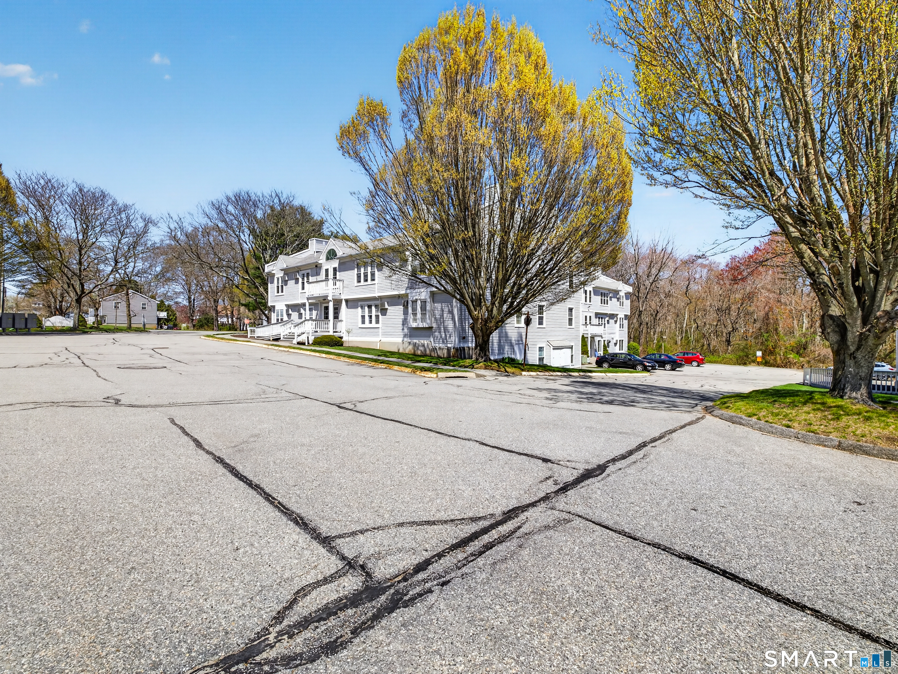 82 Longview Street, Unit 16 Waterford, CT 06385 - Photo 18 of 19