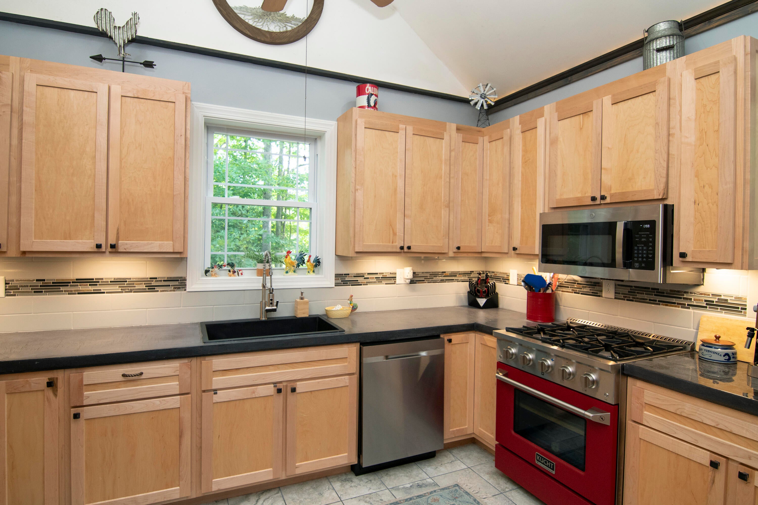 1694 Morris Branch Road Meadow Bridge, WV 25976 - Photo 19 of 60 Gallery Image 19