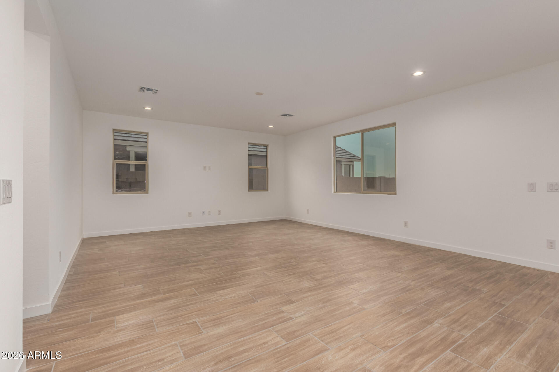 8025 West Granada Road Phoenix, AZ 85035 - Photo 6 of 36 05 - Granada