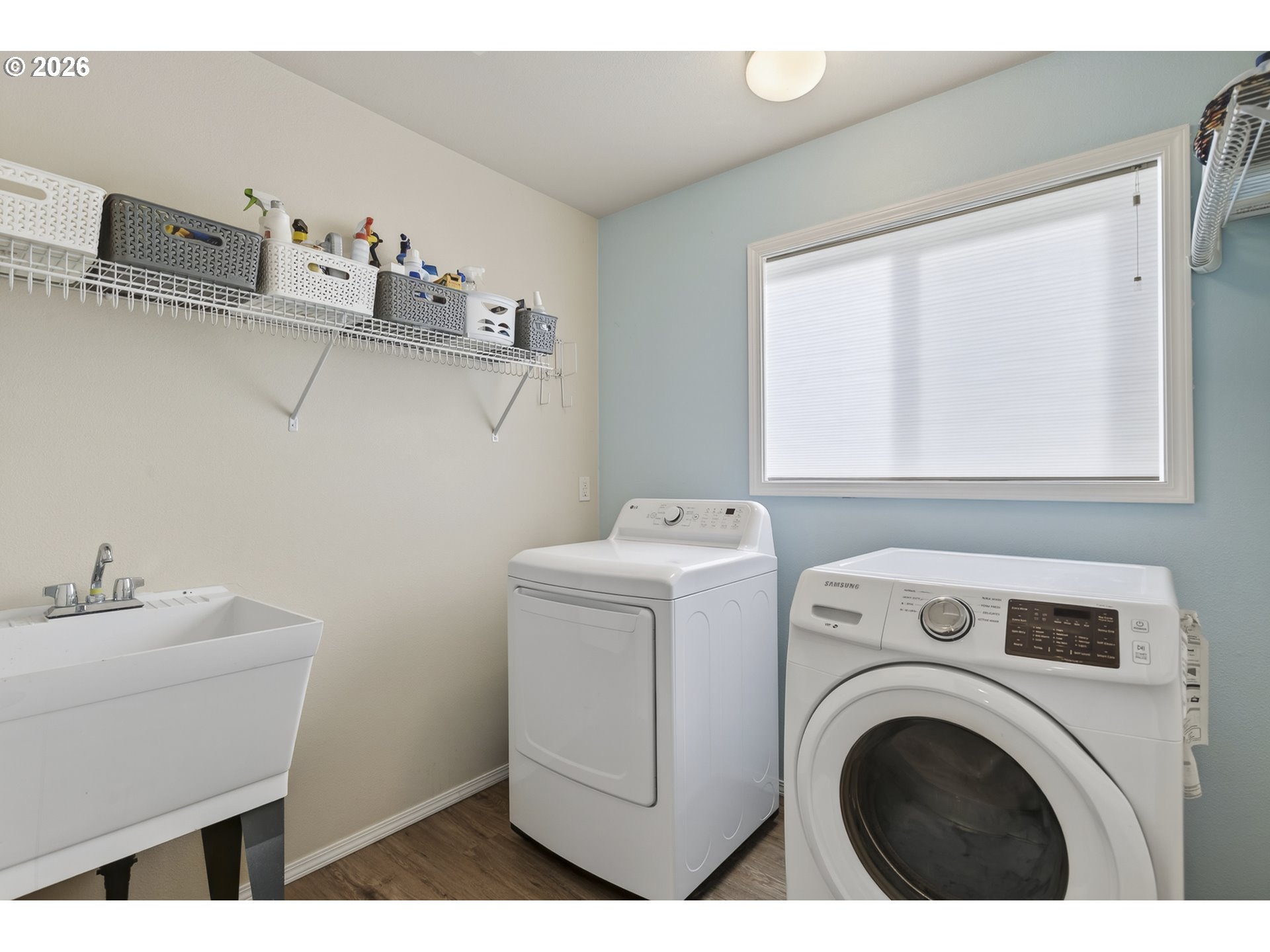 163 Southwest Sandlewood Loop Gresham, OR 97030 - Photo 27 of 47 a utility room with dryer and washer