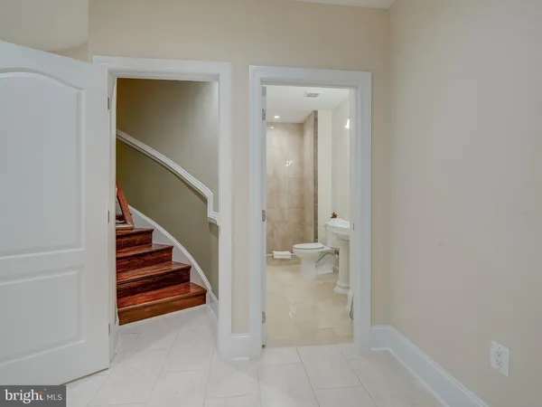 $7,000 | 6947 Pine Crest Avenue, McLean, VA 22101