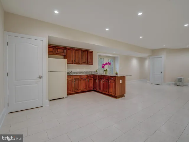 $7,000 | 6947 Pine Crest Avenue, McLean, VA 22101