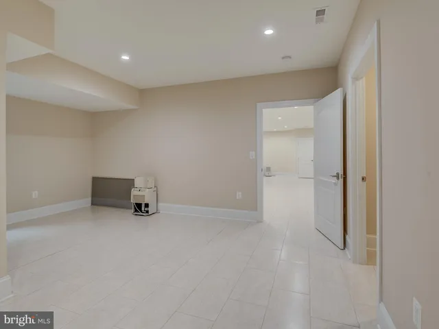 $7,000 | 6947 Pine Crest Avenue, McLean, VA 22101