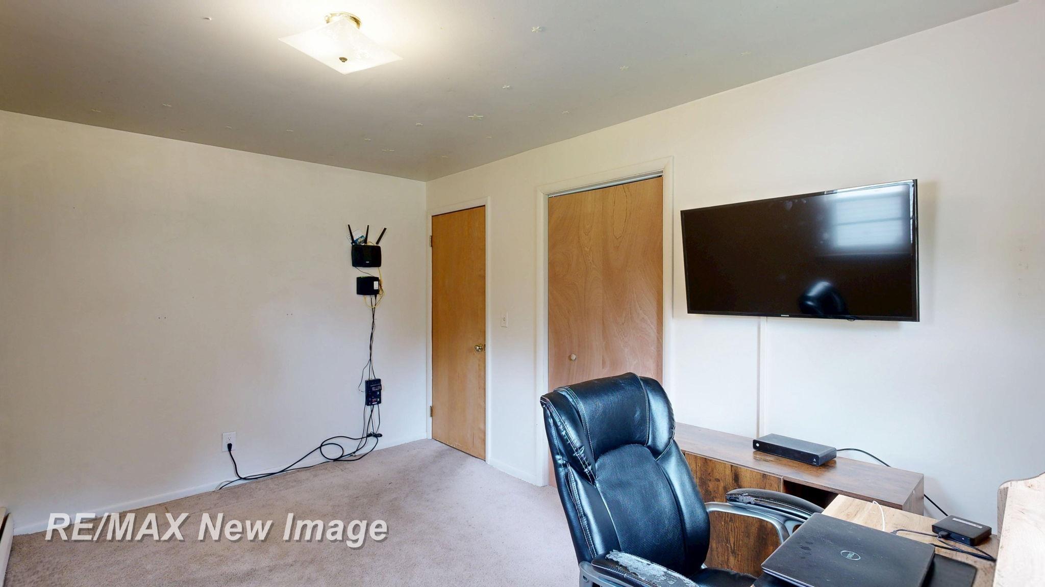 1372 Gabel Road Saginaw, MI 48601 - Photo 16 of 38 50178527-f749fcc2-eed9-46ce-b16b-ae4ea638e1cb.JPG