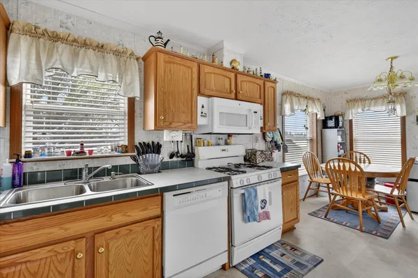 $399,000 | 14620 East Merry Drive, Camden, MI 49232